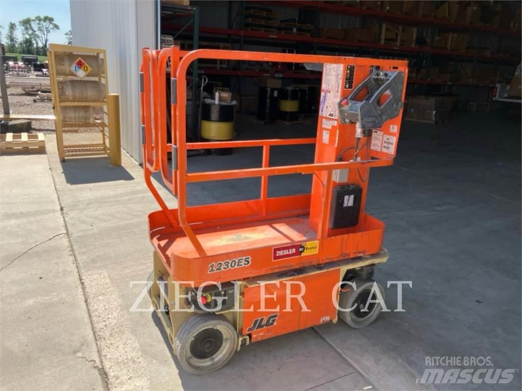 JLG 1230ES Sakselifter
