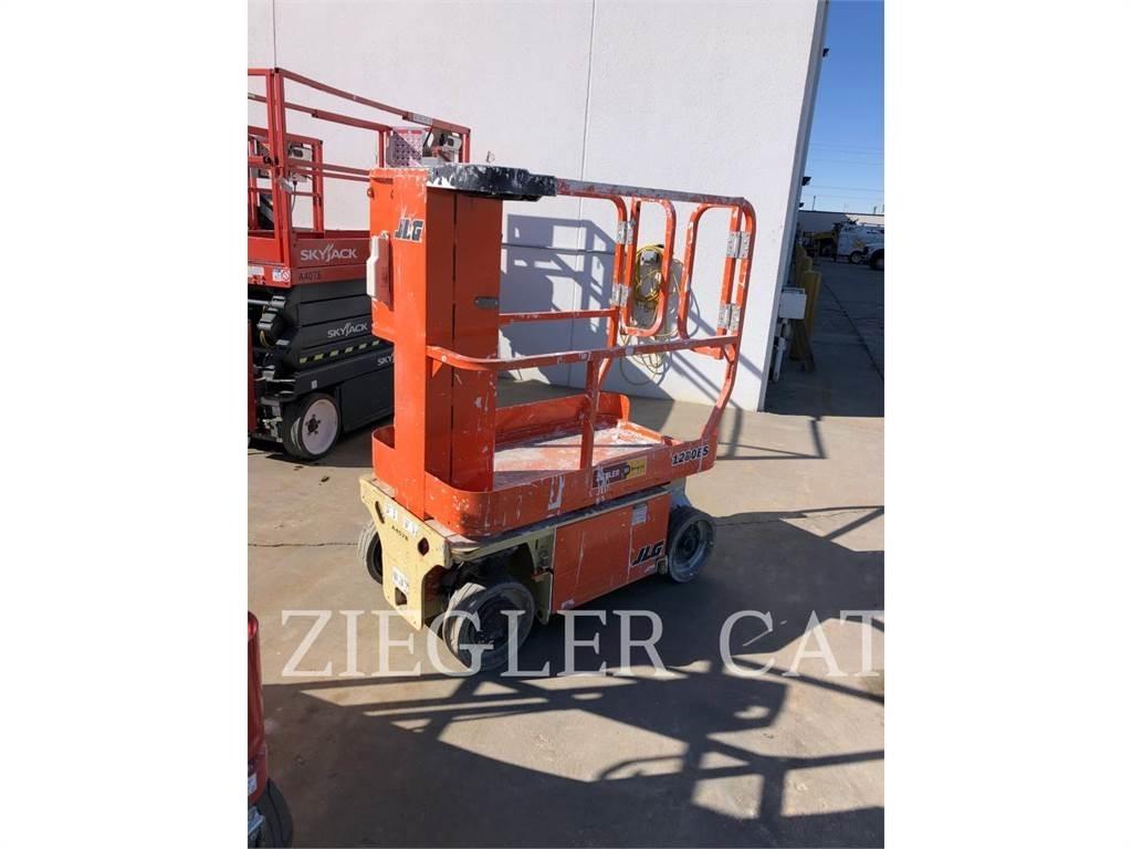 JLG 1230ES Sakselifter
