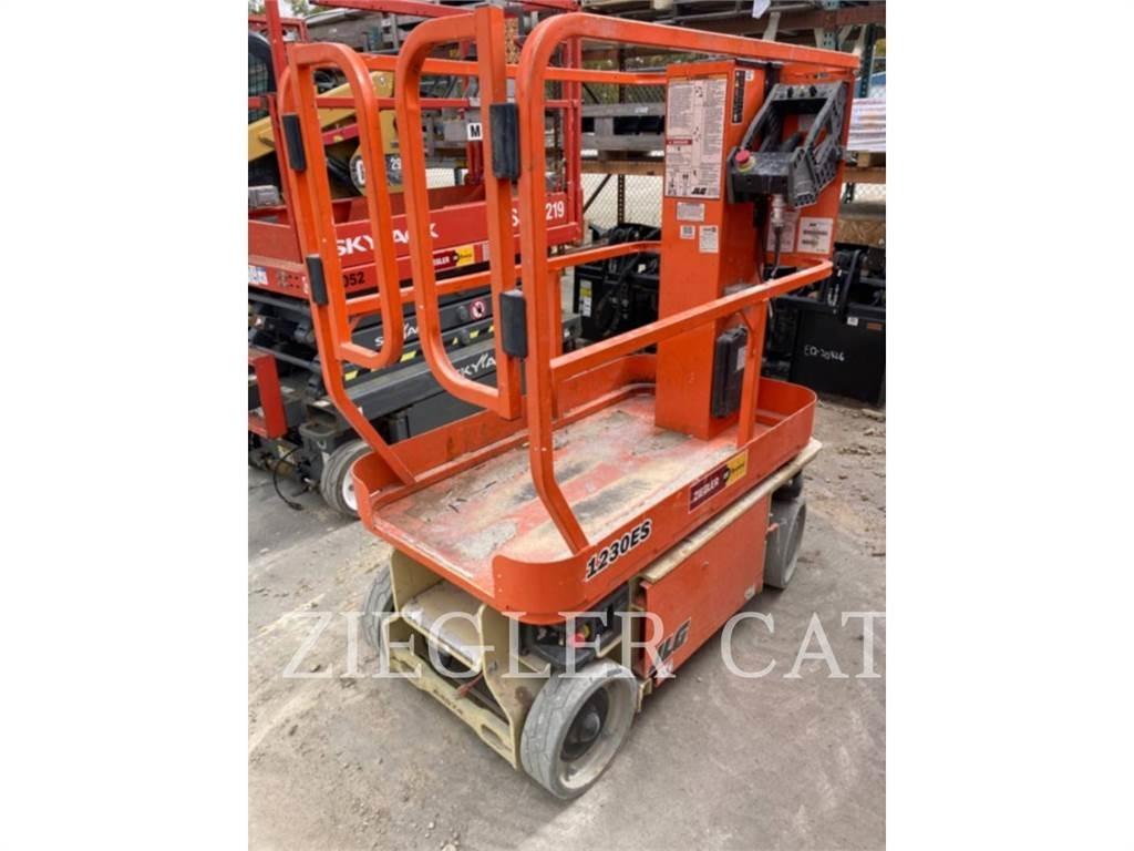 JLG 1230ES Sakselifter
