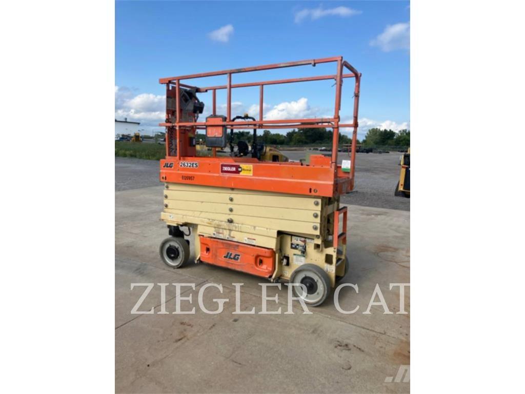JLG 2632ES Sakselifter