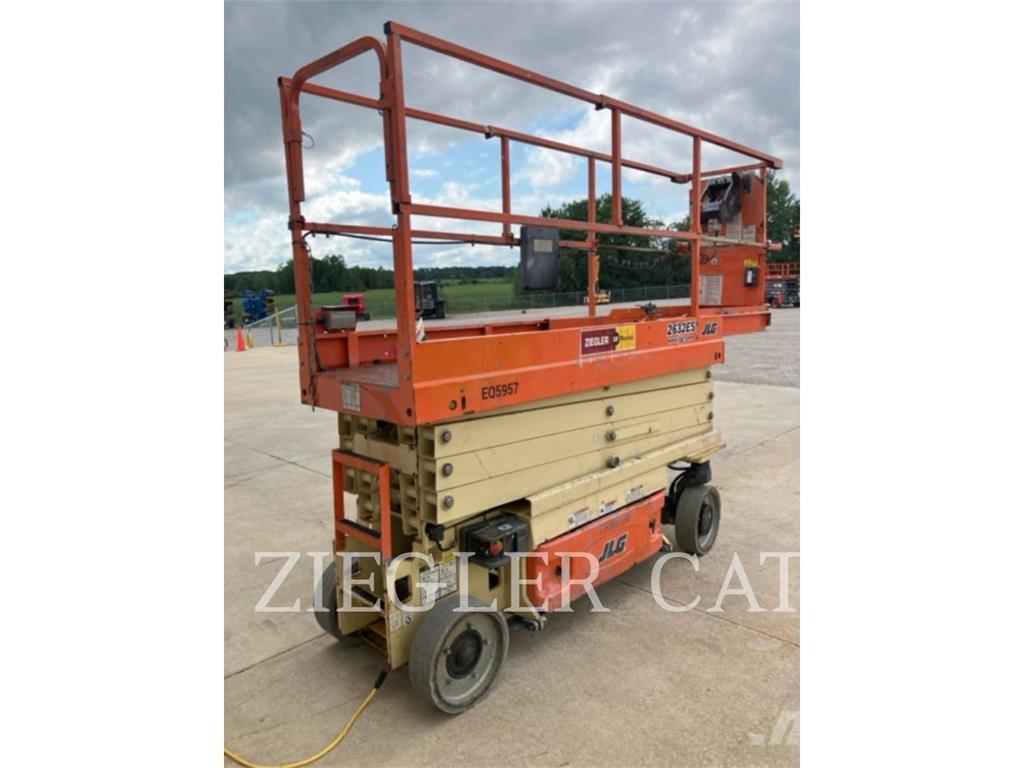 JLG 2632ES Sakselifter