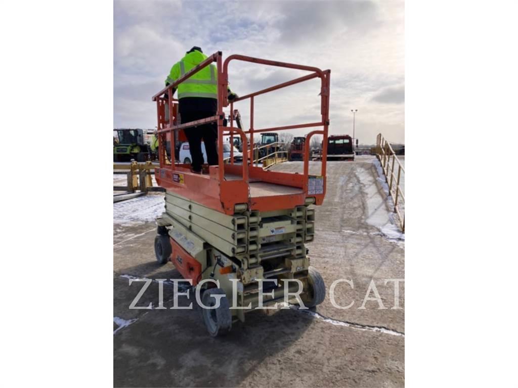 JLG 3246ES Sakselifter