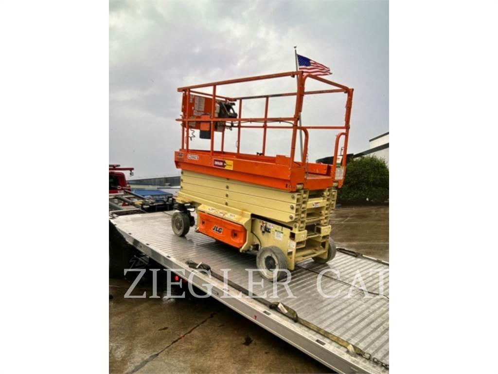 JLG 3246ES Sakselifter