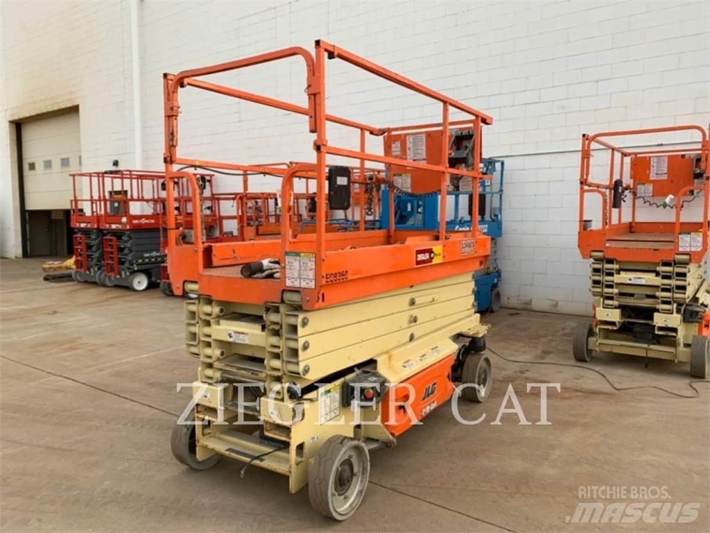 JLG 3246ES Sakselifter