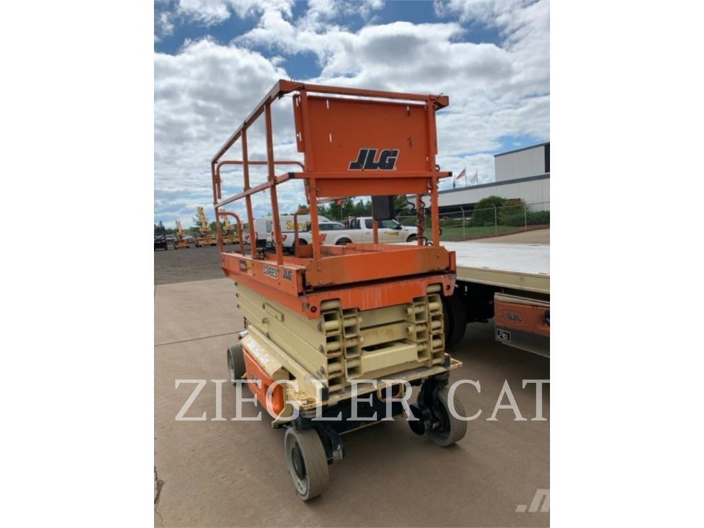 JLG 3246ES Sakselifter