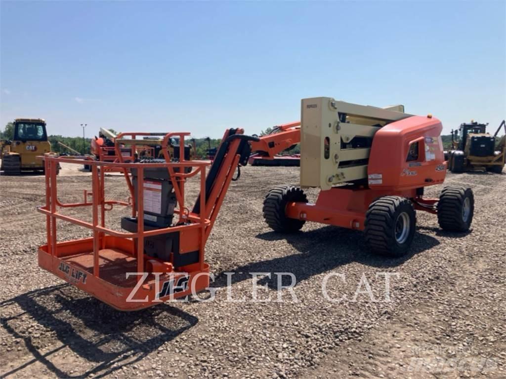 JLG 450AJ Leddede bomlifter
