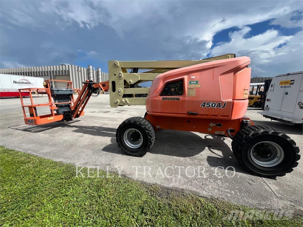 JLG 450AJ Leddede bomlifter