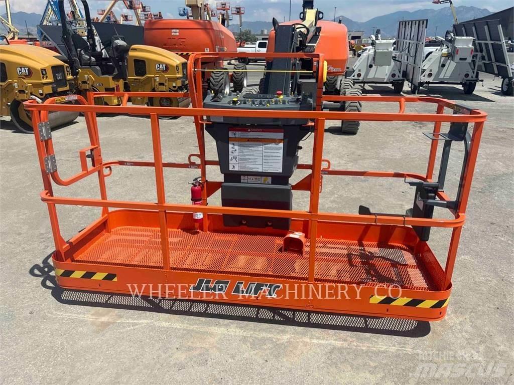 JLG 460SJ SP Leddede bomlifter