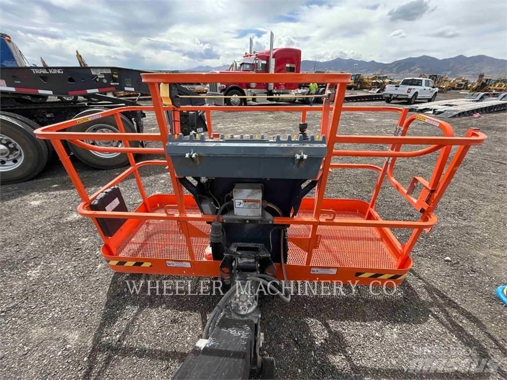 JLG 460SJ SP Leddede bomlifter