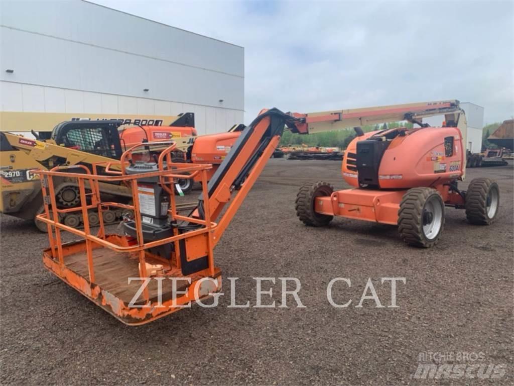 JLG 600AJ Leddede bomlifter