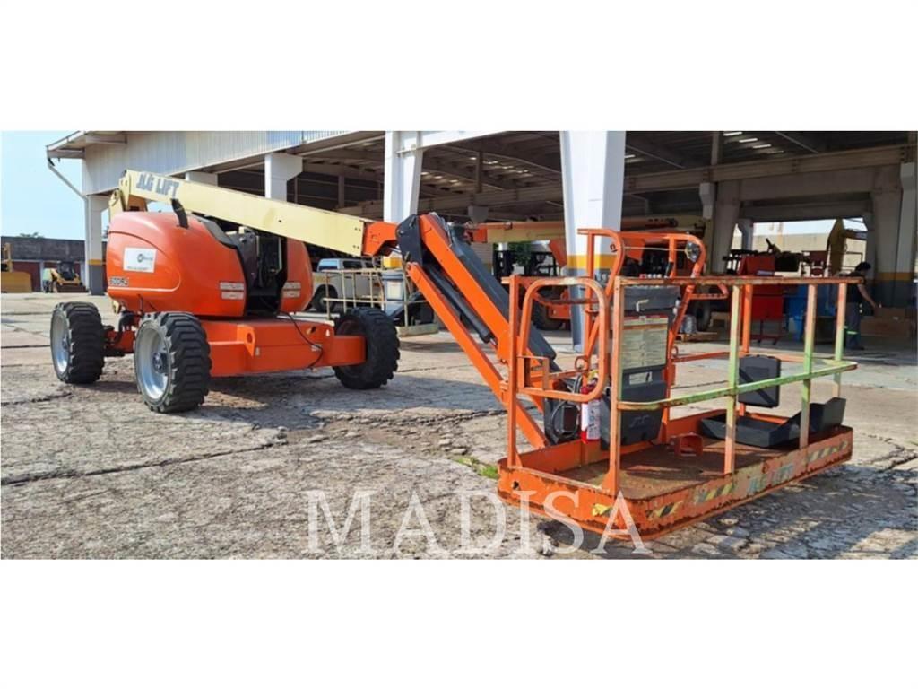 JLG 600AJ Leddede bomlifter