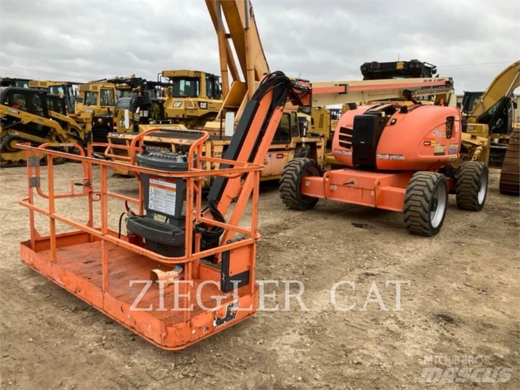 JLG 600AJ Leddede bomlifter