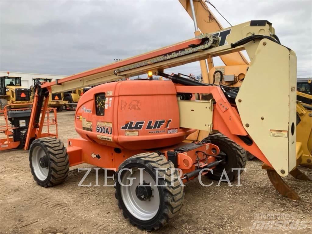 JLG 600AJ Leddede bomlifter