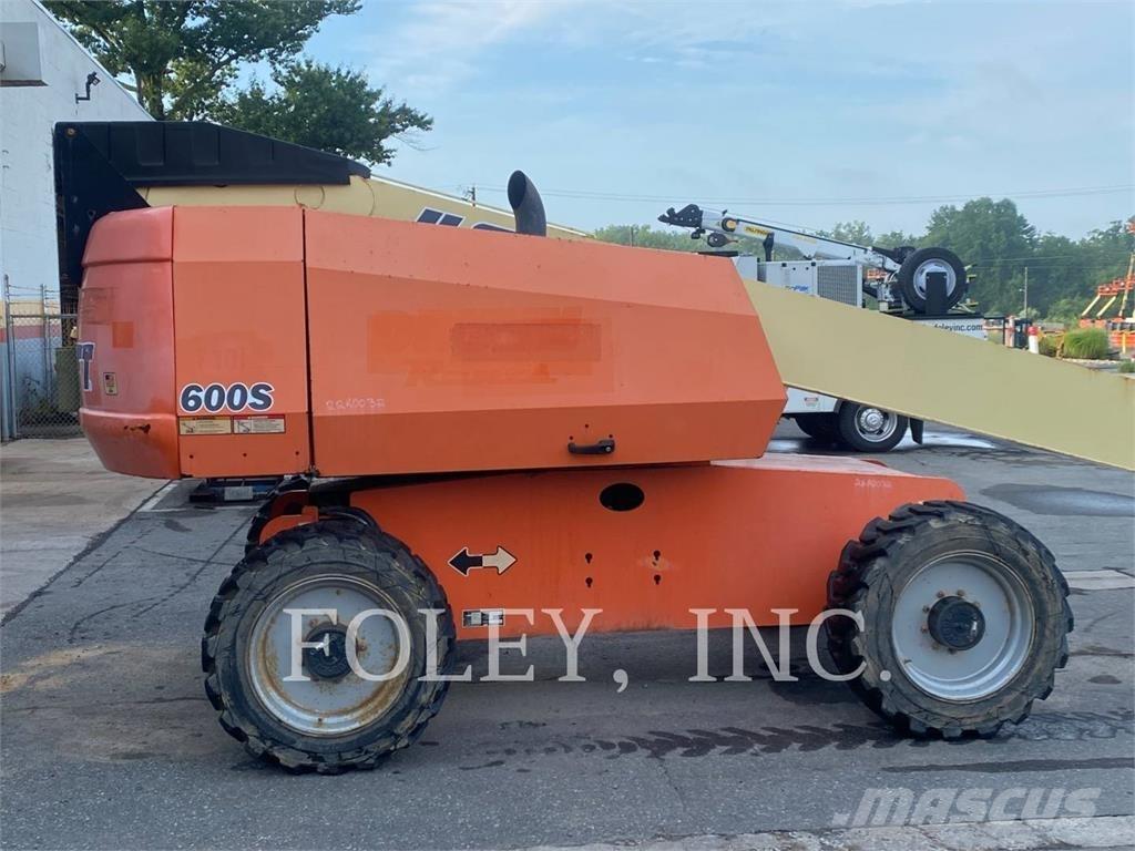 JLG 600S Leddede bomlifter