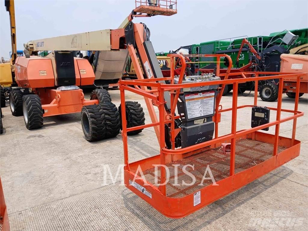 JLG 800 AJ Leddede bomlifter