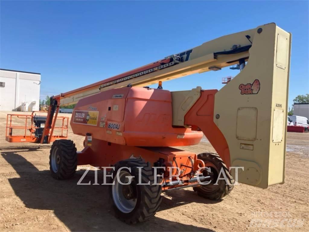 JLG 800AJ Leddede bomlifter