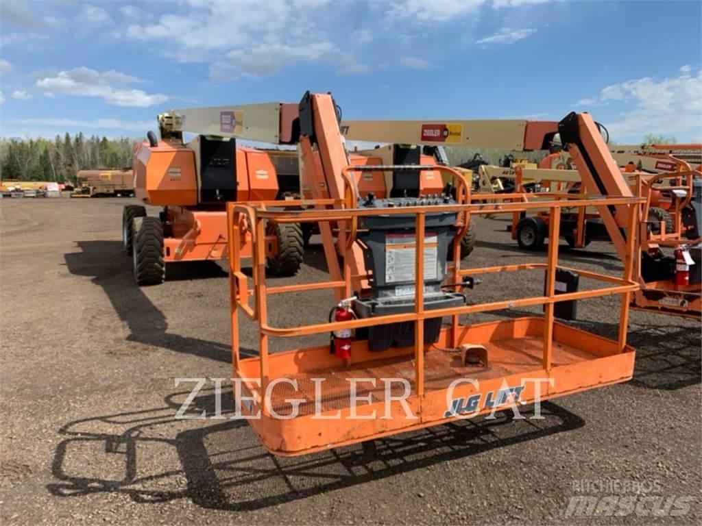 JLG 800AJ Leddede bomlifter