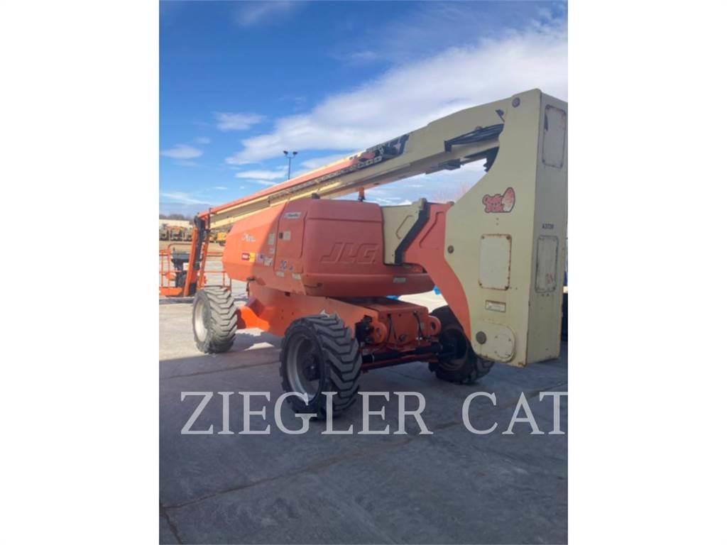 JLG 800AJ Leddede bomlifter