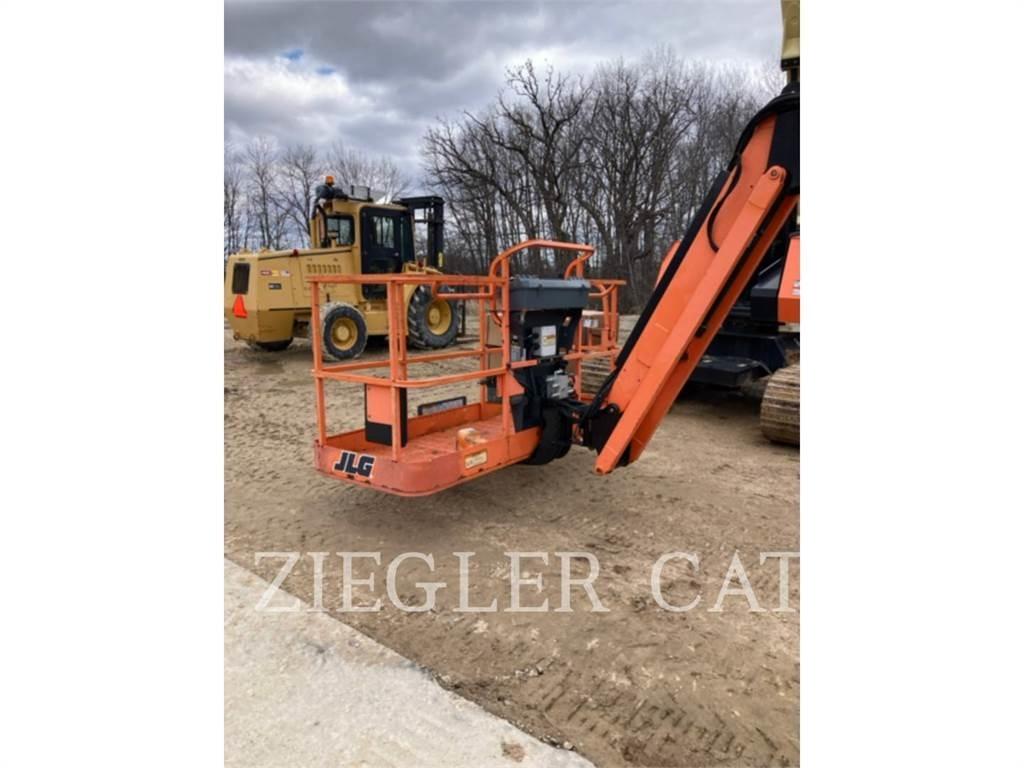 JLG 800AJ Leddede bomlifter
