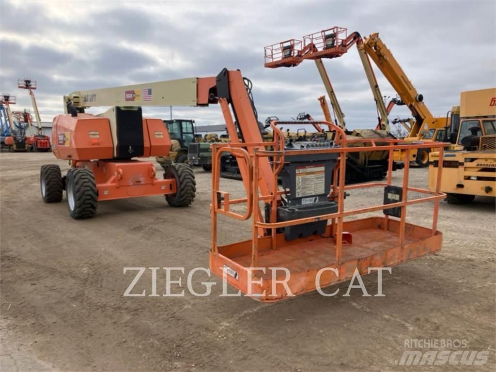 JLG 800AJ Leddede bomlifter