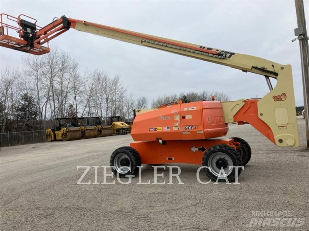 JLG 800AJ Leddede bomlifter
