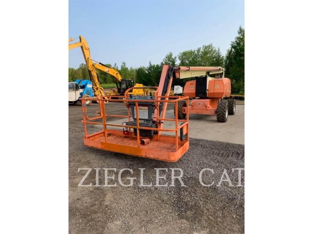 JLG 800AJ Leddede bomlifter