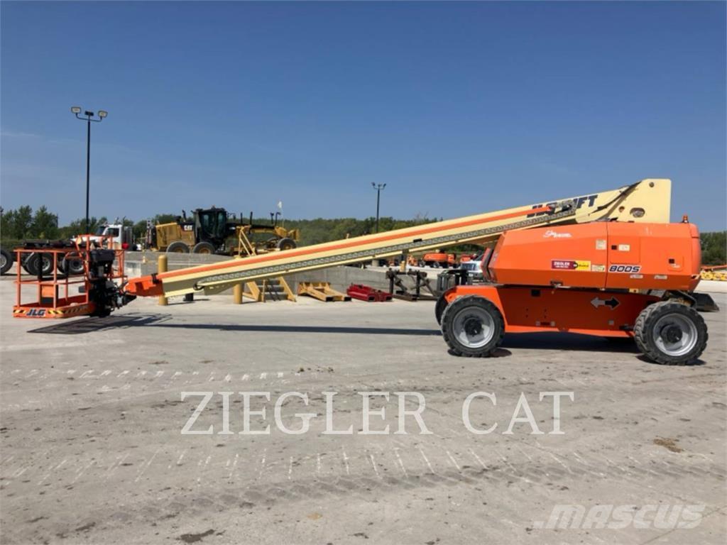 JLG 800S Leddede bomlifter