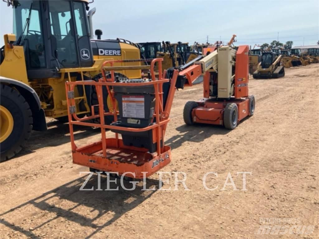 JLG E300AJP Leddede bomlifter