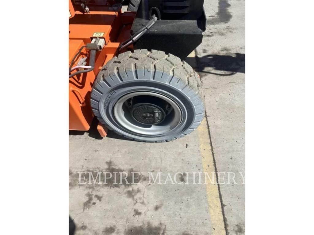 JLG E300AJP Leddede bomlifter