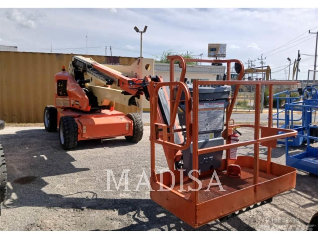JLG E450AJ Leddede bomlifter