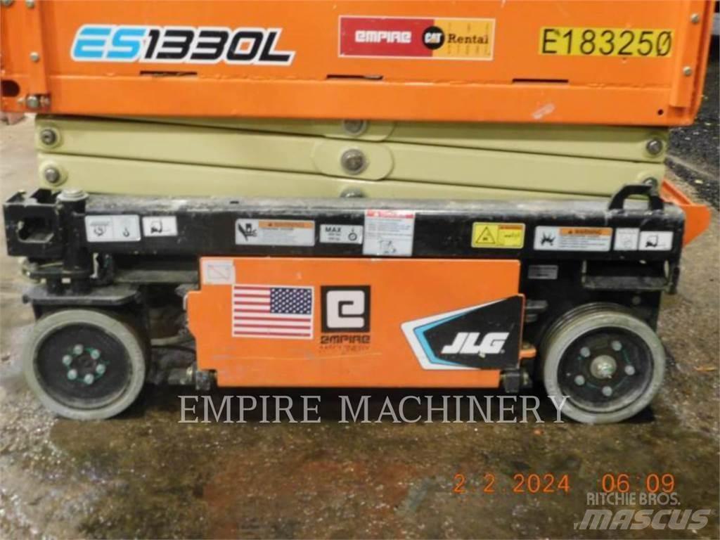 JLG ES1330L Leddede bomlifter