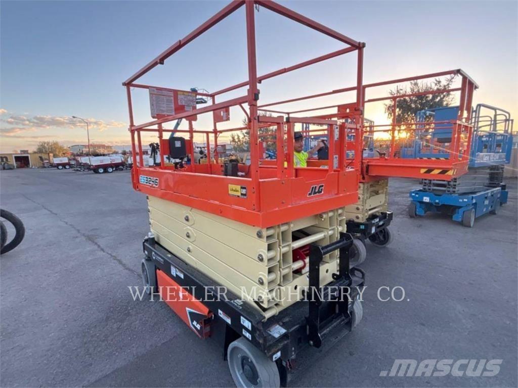 JLG ES3246 Sakselifter