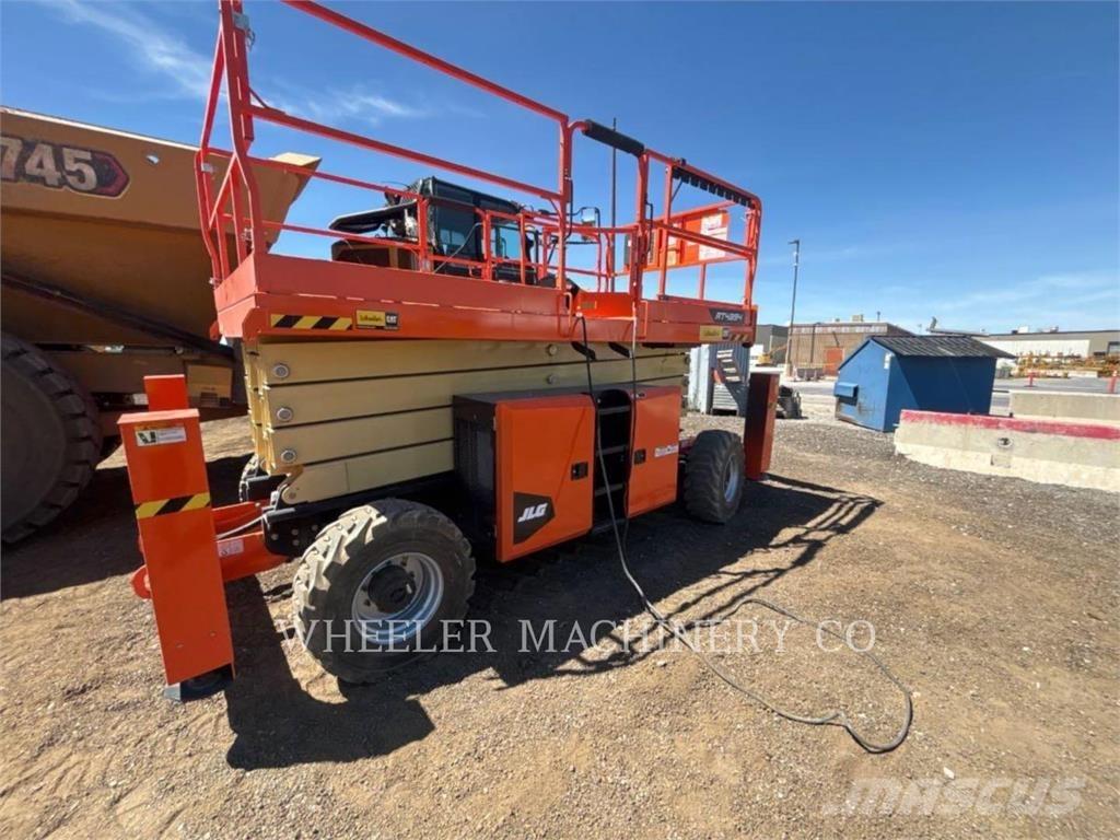 JLG RT4394 Sakselifter