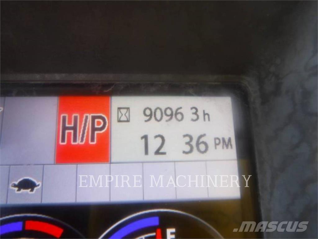 John Deere 135G Beltegraver