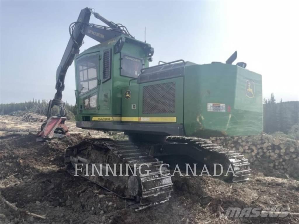 John Deere 2154G Gravemaskiner
