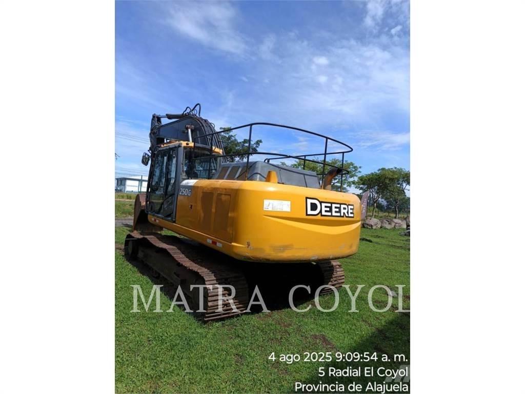 John Deere 250G Beltegraver