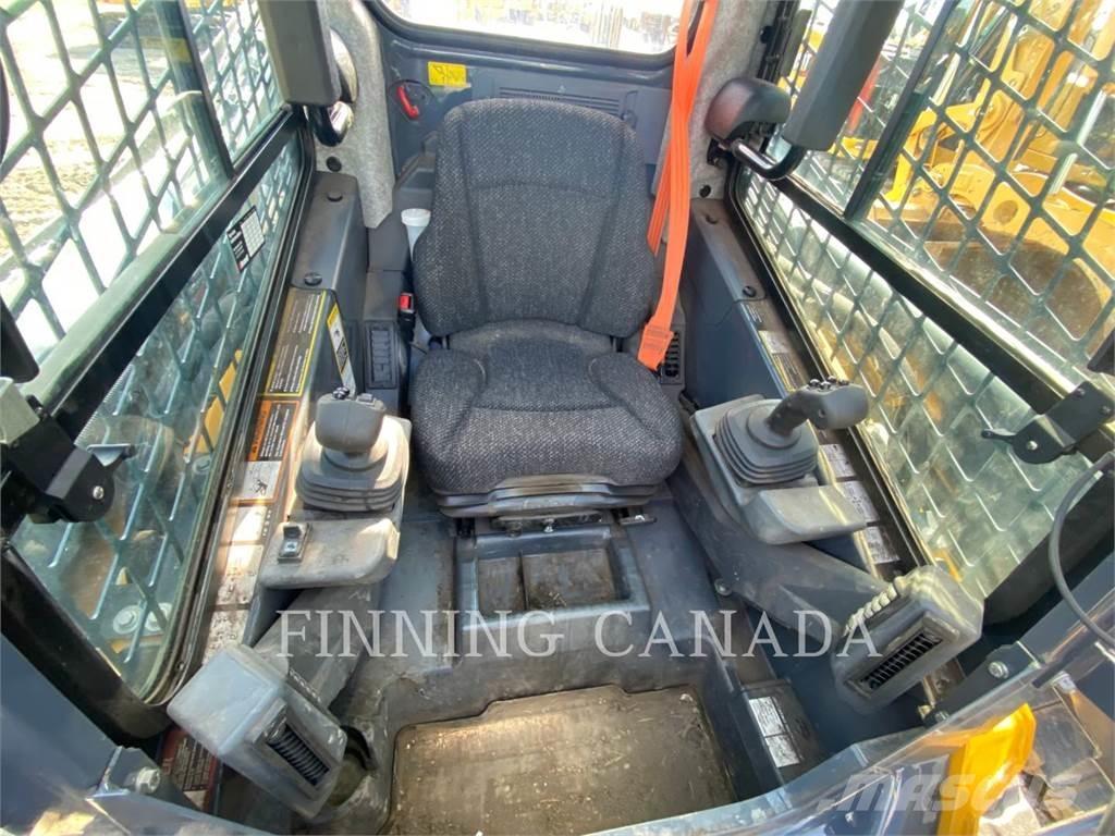 John Deere 325G Beltelastere