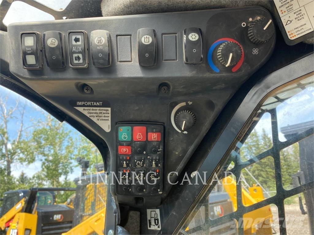 John Deere 325G Beltelastere