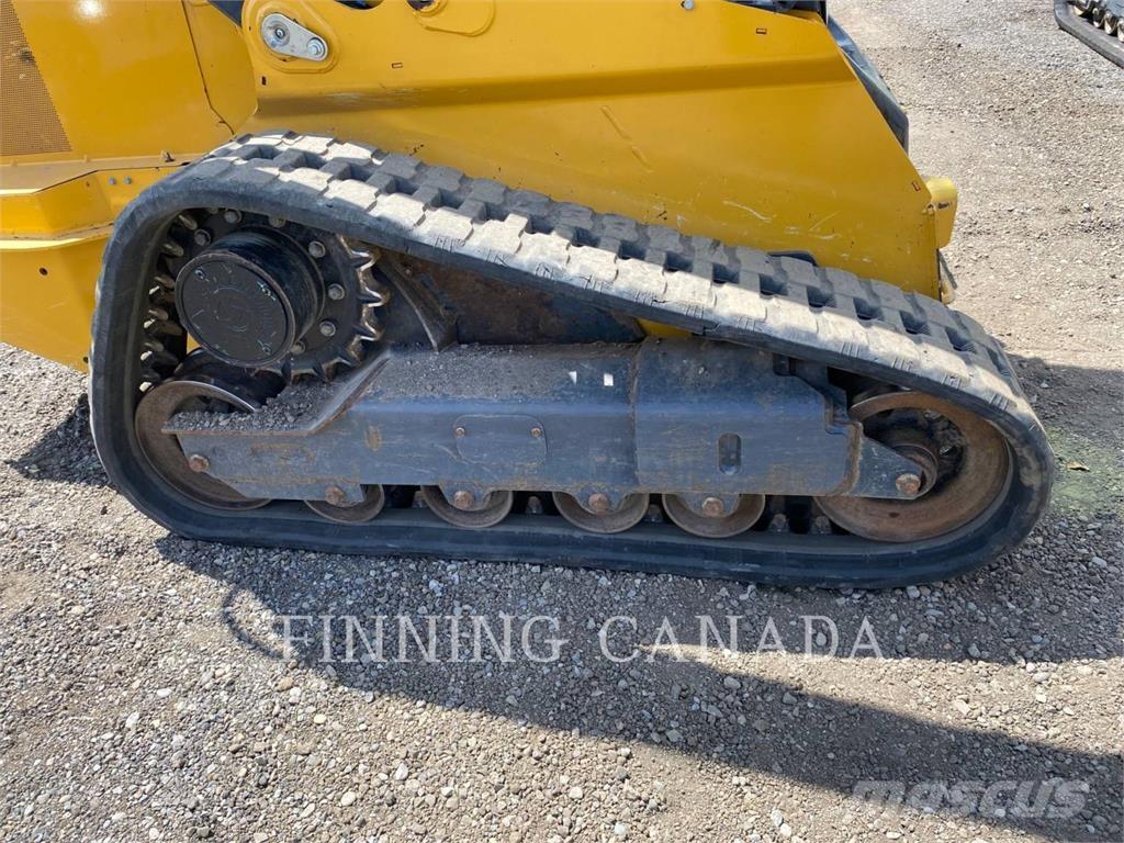 John Deere 325G Beltelastere