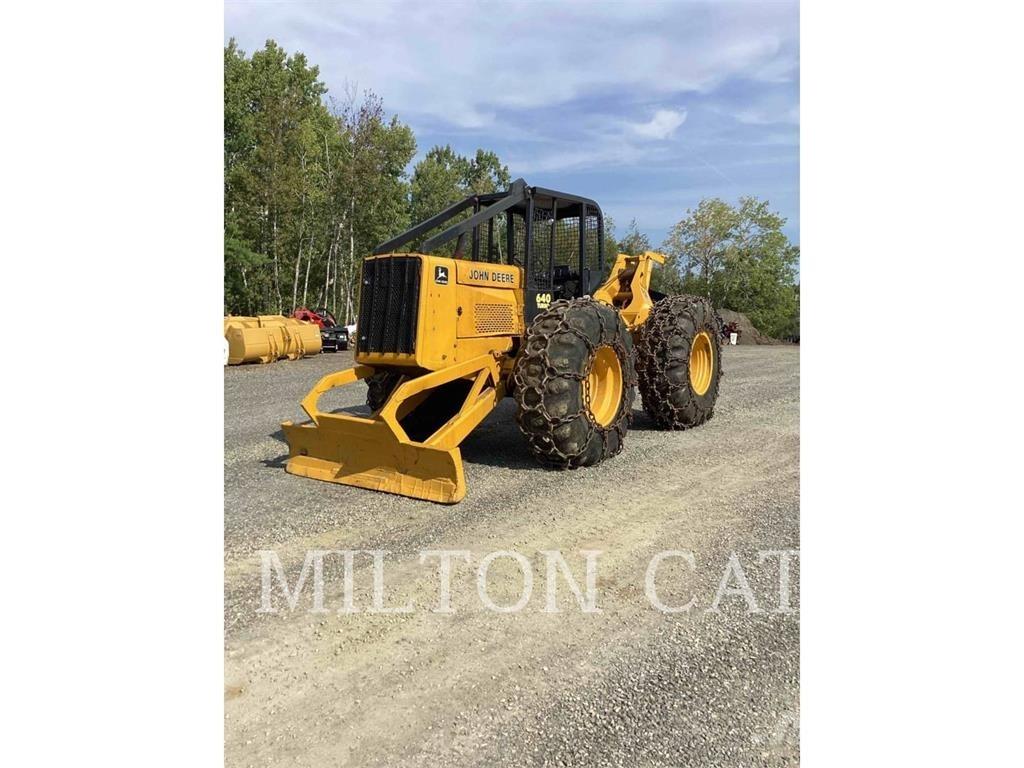 John Deere 640 Stammelunner