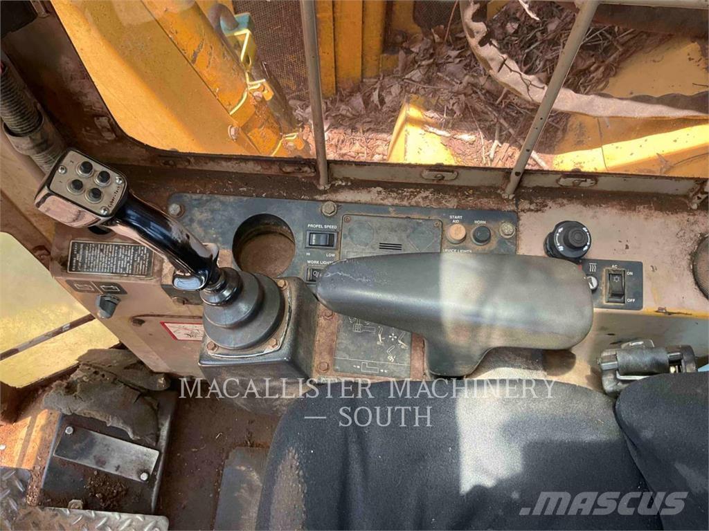 John Deere 653E Feller bunchers