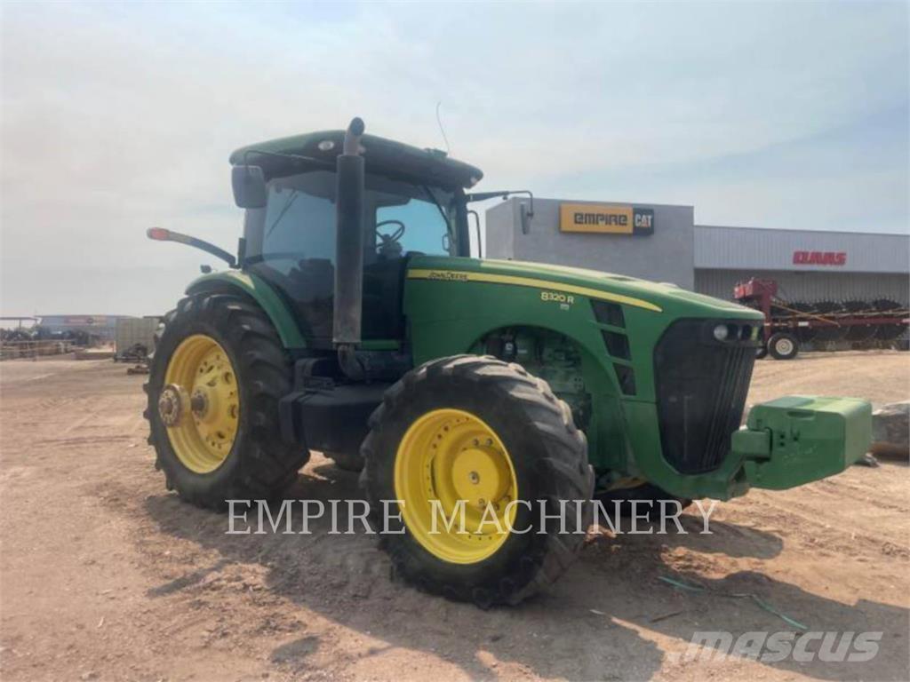 John Deere 8320R Traktorer