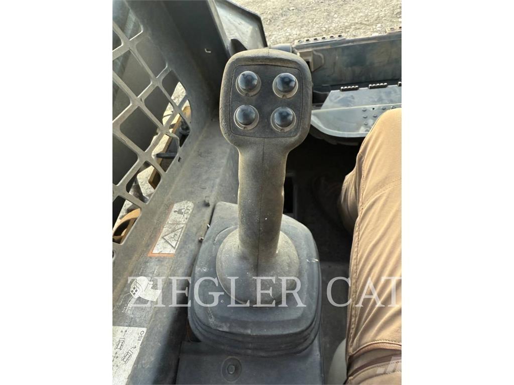 John Deere & CO. 320 D Kompaktlastere