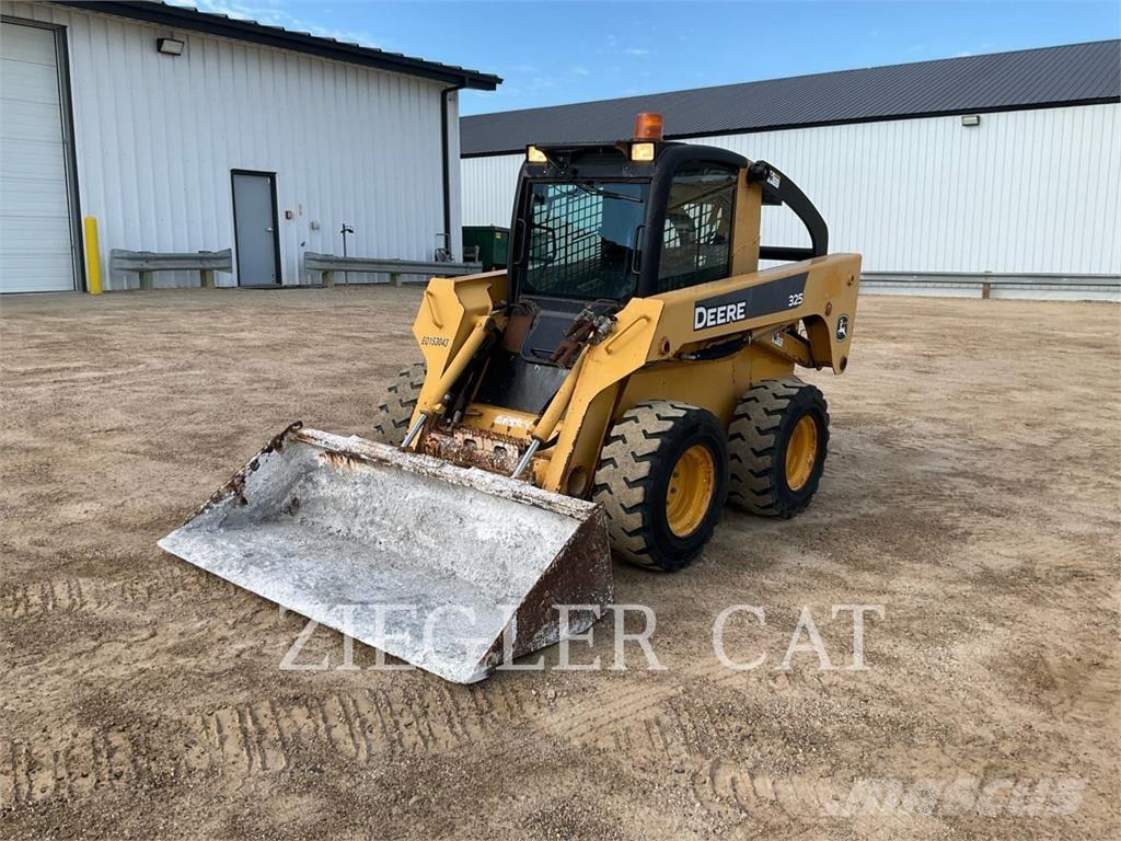 John Deere & CO. 325_AO Kompaktlastere