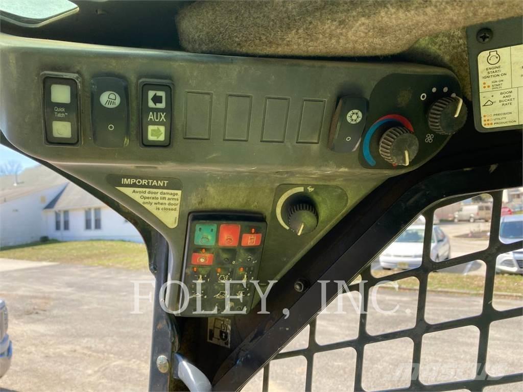 John Deere & CO. 330G Kompaktlastere