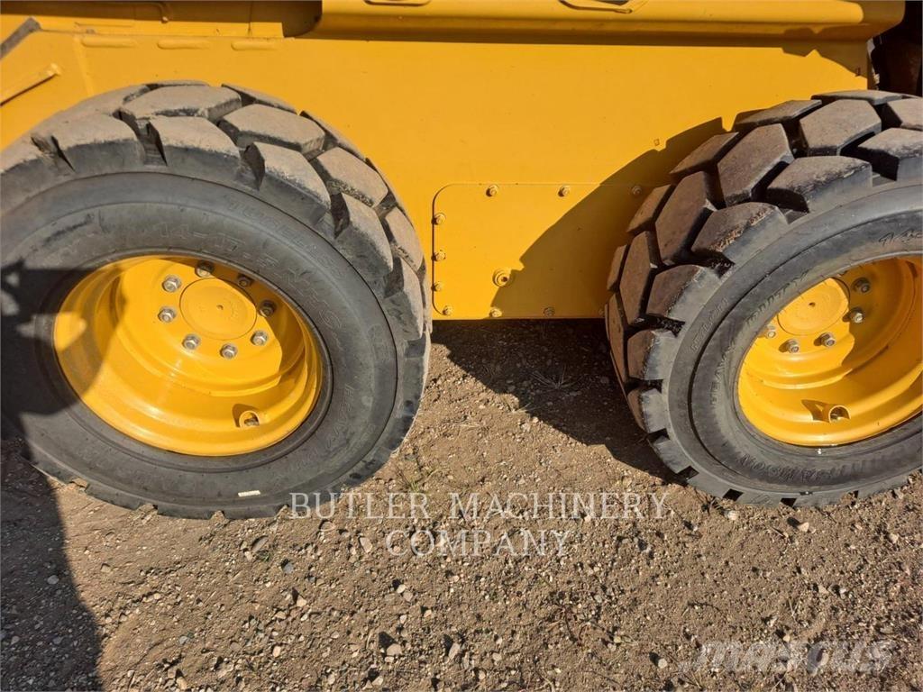 John Deere & CO. 332G Kompaktlastere