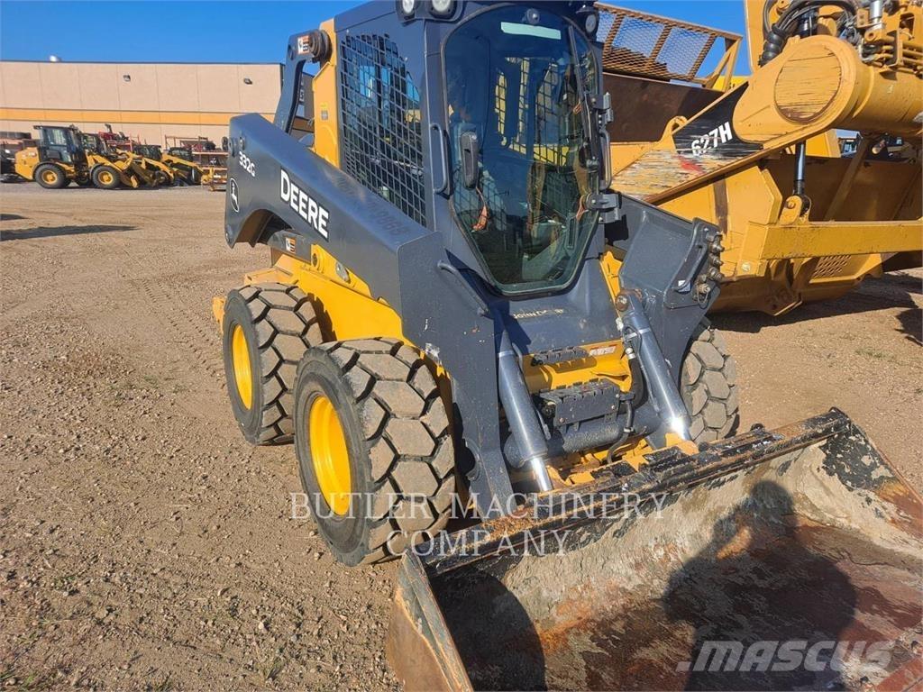John Deere & CO. 332G Kompaktlastere