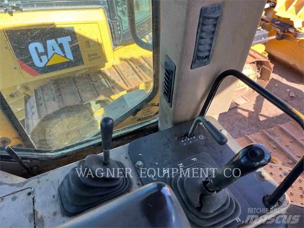 John Deere & CO. 750C LT Dozere Beltegående