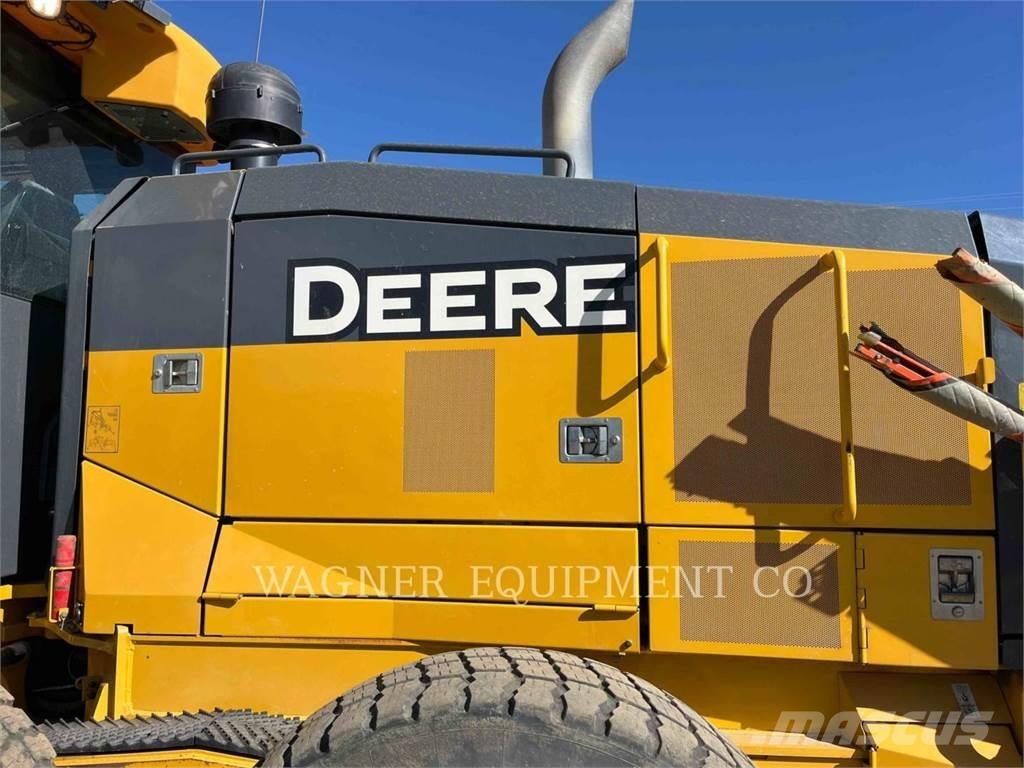 John Deere & CO. 772G AWD Veihøvler
