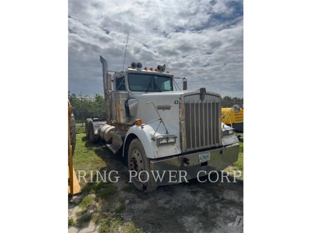 Kenworth W900S Andre lastebiler